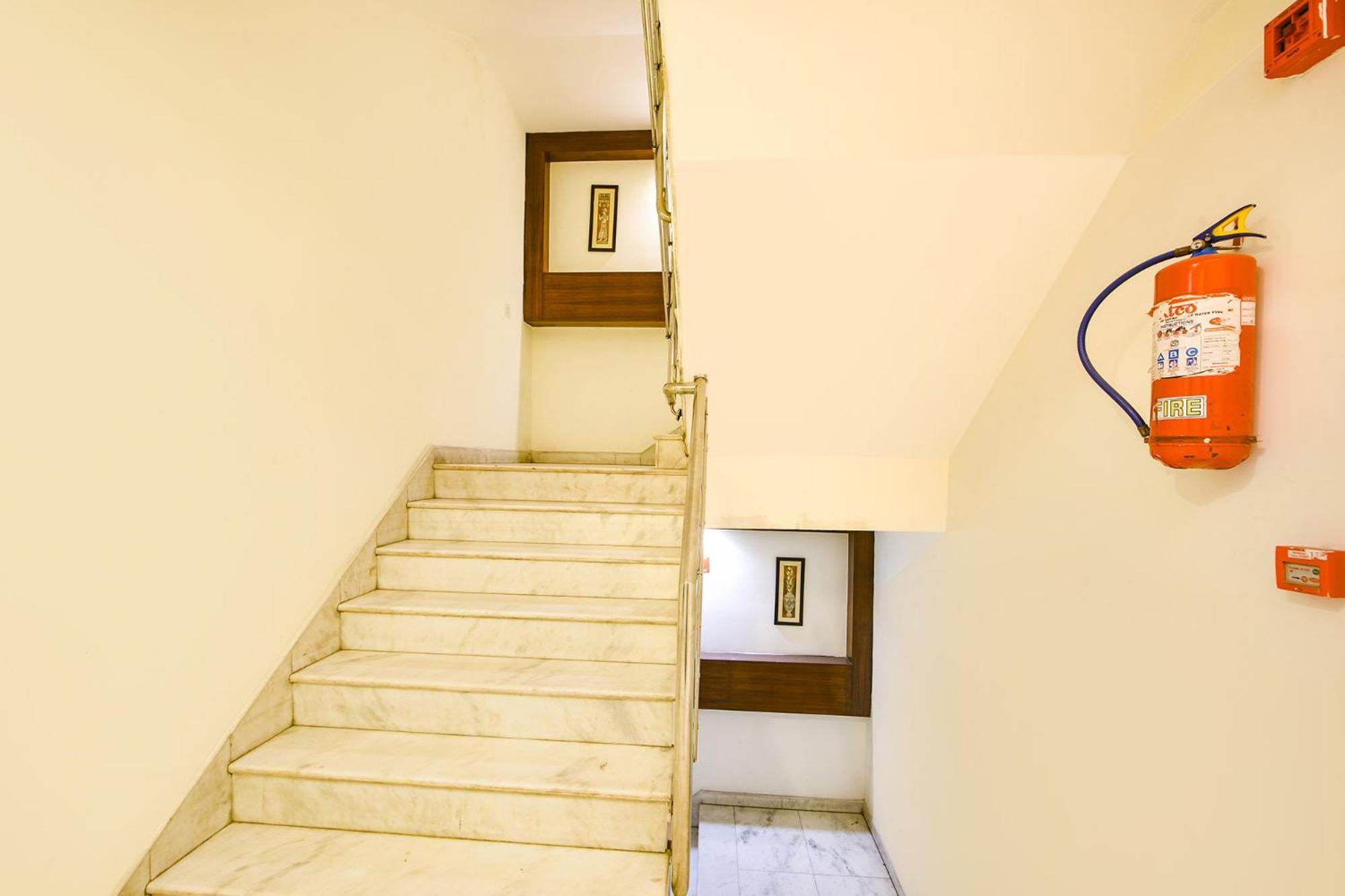 Fabhotel Baba Residency Near Railway Station Hotel New Delhi